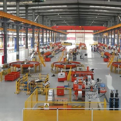 खरीदें सौर संरचना स्वचालित रोल बनाने की मशीन छत समायोज्य काटने की लंबाई online manufacture