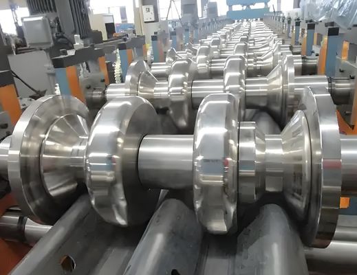 खरीदें Q235 Q345 हाईवे गार्डरेल बनाने की मशीन धातु स्टड रोल बनाने की मशीन online manufacture