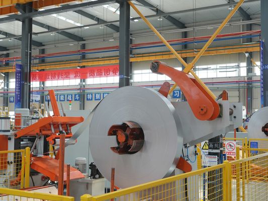 स्थिर पुर्लिन रोल बनाने की मशीन हाइड्रोलिक कटिंग रोल बनाने के उपकरण