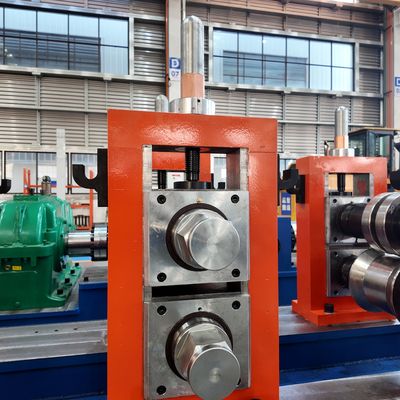 चीन 2-4 मिमी मोटाई स्टील रोल बनाने की मशीन ISO9001