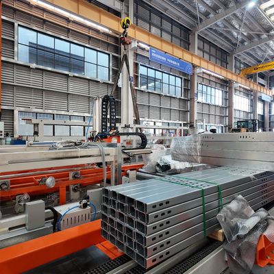 एचएमआई सतह के साथ ब्रैकेट के लिए रोल बनाने की मशीन